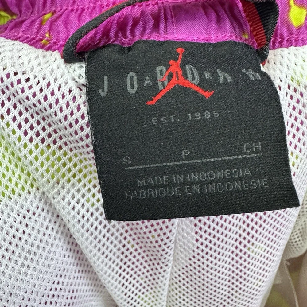 Jordan Swim Trunks Mens Small Pink Yellow Volt Swim Shorts CJ4701-623 Mesh Liner